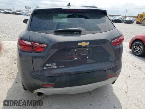 2021 Chevrolet Blazer LT z VIN 3GNKBJR45MS520568, wystawiony jako Copart lot #50696095 z przebiegiem 43 676 mil mil oraz Szkoda całkowita • Salvage title. Historia ofert i sprzedaży dostępna na DreamBid. Obrazek 6.