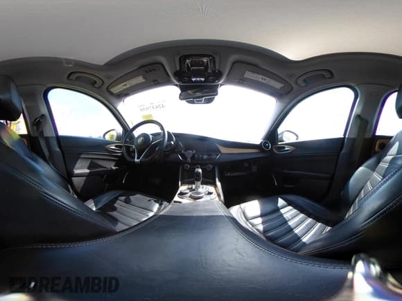 ✅ 2017 Alfa Romeo Giulia Ti • VIN: ZARFAEEN9H7553571 • Lot: 42637939. Listed on IAAI with 75,509 mi. Free auction sales archive from the USA and detailed vehicle history report at DreamBid. Image 19.