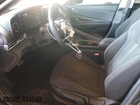 ✅ 2022 Hyundai Elantra SEL • VIN: KMHLS4AG0NU347494 • Lot: 82171505. Listed on Copart with 40,161 mi. Free auction sales archive from the USA and detailed vehicle history report at DreamBid. Image 7.