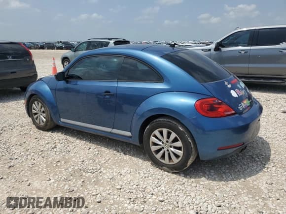 ✅ 2016 Volkswagen Beetle Classic • VIN: 3VWF17AT6GM607095 • Лот: 51904315. Опубликован ранее на Copart с пробегом 96 807 миль. Бесплатный доступ к архиву аукционных продаж из США и подробный отчёт об истории автомобиля на DreamBid. Изображение 2.