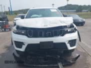 ✅ 2024 Jeep Grand Cherokee Altitude • VIN: 1C4RJHAG6RC247310 • Лот: 43149726. Опубликован ранее на IAAI с пробегом 6 220 миль. Бесплатный доступ к архиву аукционных продаж из США и подробный отчёт об истории автомобиля на DreamBid. Изображение 12.