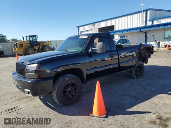 ✅ 2005 Chevrolet Silverado 1500 Z71 • VIN: 1GCEK14TX5Z176003 • Лот: 73332974. Опубликован ранее на Copart с пробегом 278 171 миль. Бесплатный доступ к архиву аукционных продаж из США и подробный отчёт об истории автомобиля на DreamBid. Изображение 1.