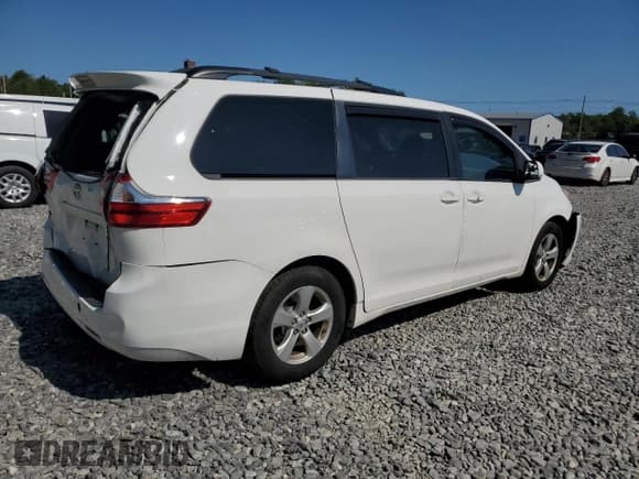 ✅ 2015 Toyota Sienna LE AAS • VIN: 5TDKK3DC3FS589057 • Lot: 80193055. Listed on Copart with 168,458 mi. Free auction sales archive from the USA and detailed vehicle history report at DreamBid. Image 3.