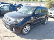 ✅ 2017 Kia Soul + • VIN: KNDJP3A5XH7430472 • Лот: 43208064. Опубликован ранее на IAAI с пробегом 123 516 миль. Бесплатный доступ к архиву аукционных продаж из США и подробный отчёт об истории автомобиля на DreamBid. Изображение 2.