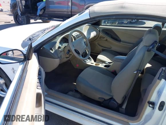 ✅ 2003 Ford Mustang Deluxe • VIN: 1FAFP44453F318830 • Лот: 43206133. Опубликован ранее на IAAI с пробегом 53 464 миль. Бесплатный доступ к архиву аукционных продаж из США и подробный отчёт об истории автомобиля на DreamBid. Изображение 5.