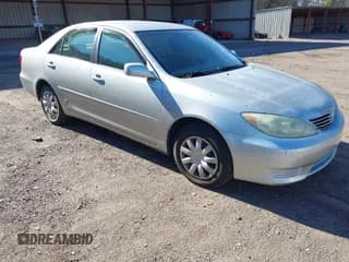 ✅ 2005 Toyota Camry XLE • VIN: 4T1BE32K25U062134 • Лот: 43790454. Опубликован ранее на IAAI с пробегом 164 141 миль. Бесплатный доступ к архиву аукционных продаж из США и подробный отчёт об истории автомобиля на DreamBid. Изображение 1.