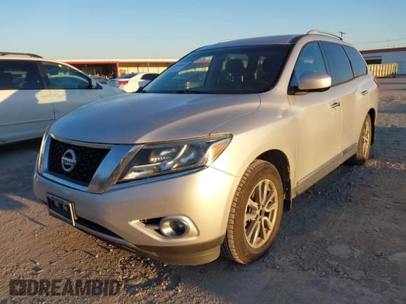 ✅ 2015 Nissan Pathfinder Platinum • VIN: 5N1AR2MM9FC666263 • Лот: 43885830. Опубликован ранее на IAAI с пробегом 171 043 миль. Бесплатный доступ к архиву аукционных продаж из США и подробный отчёт об истории автомобиля на DreamBid. Изображение 17.