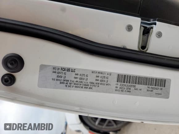 ✅ 2018 Dodge Charger R/T Scat Pack • VIN: 2C3CDXGJ9JH297585 • Lot: 61485775. Wystawiony na Copart z przebiegiem 41 422 mil. Bezpłatny archiwum sprzedaży aukcyjnych z USA i szczegółowy raport historii pojazdu na DreamBid. Zdjęcie 12.