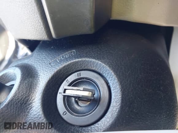 ✅ 2009 Honda Accord LX-P • VIN: 1HGCP26489A039555 • Lot: 43757955. Listed on IAAI with 200,895 mi. Free auction sales archive from the USA and detailed vehicle history report at DreamBid. Image 11.