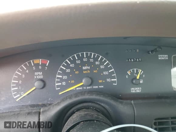 ✅ 1998 Pontiac Bonneville SE • VIN: 1G2HX52K9WH224800 • Lot: 44012635. Listed on Copart with 219,766 mi. Free auction sales archive from the USA and detailed vehicle history report at DreamBid. Image 9.