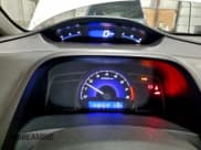 ✅ 2011 Acura CSX • VIN: 2HHFD5E75BH201504 • Lot: 94110275. Wystawiony na Copart z przebiegiem 143 970 mil. Bezpłatny archiwum sprzedaży aukcyjnych z USA i szczegółowy raport historii pojazdu na DreamBid. Zdjęcie 9.