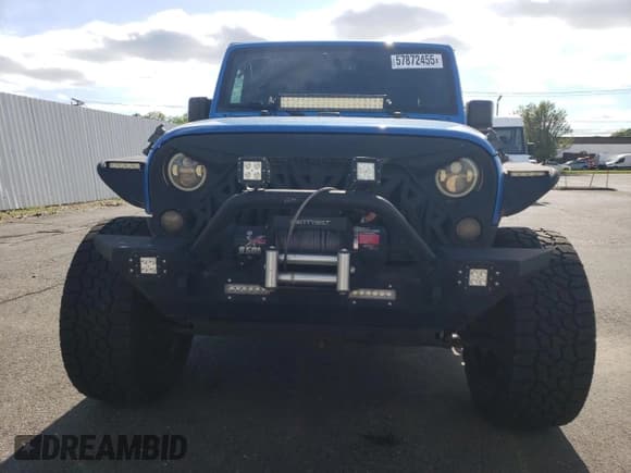 ✅ 2016 Jeep Wrangler Unlimited Sport • VIN: 1C4BJWDG3GL115622 • Lot: 57872455. Wystawiony na Copart z przebiegiem 98 812 mil. Bezpłatny archiwum sprzedaży aukcyjnych z USA i szczegółowy raport historii pojazdu na DreamBid. Zdjęcie 5.