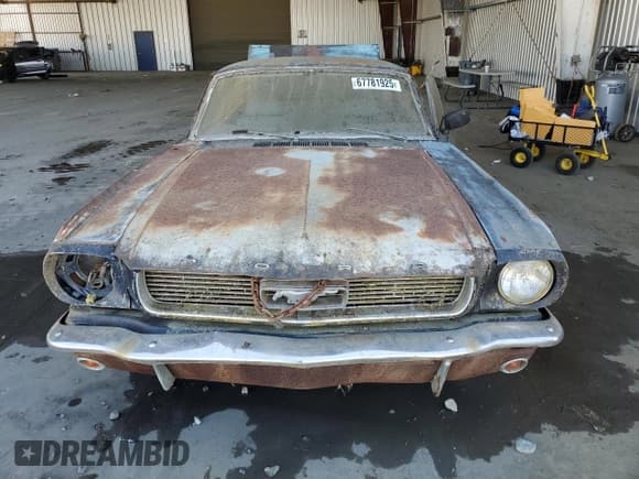 ✅ 1966 Ford Mustang • VIN: 6F07T255083 • Лот: 67781925. Опубликован ранее на Copart с пробегом 40 079 миль. Бесплатный доступ к архиву аукционных продаж из США и подробный отчёт об истории автомобиля на DreamBid. Изображение 5.