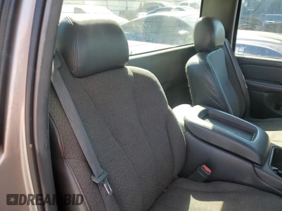 ✅ 2004 Chevrolet Silverado 1500 LS • VIN: 1GCEC14T34Z189252 • Лот: 77065754. Опубликован ранее на Copart с пробегом Не указан. Бесплатный доступ к архиву аукционных продаж из США и подробный отчёт об истории автомобиля на DreamBid. Изображение 10.