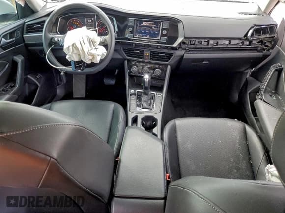 ✅ 2020 Volkswagen Jetta S • VIN: 3VWCB7BUXLM017161 • Лот: 93686225. Опубликован ранее на Copart с пробегом 77 814 миль. Бесплатный доступ к архиву аукционных продаж из США и подробный отчёт об истории автомобиля на DreamBid. Изображение 8.