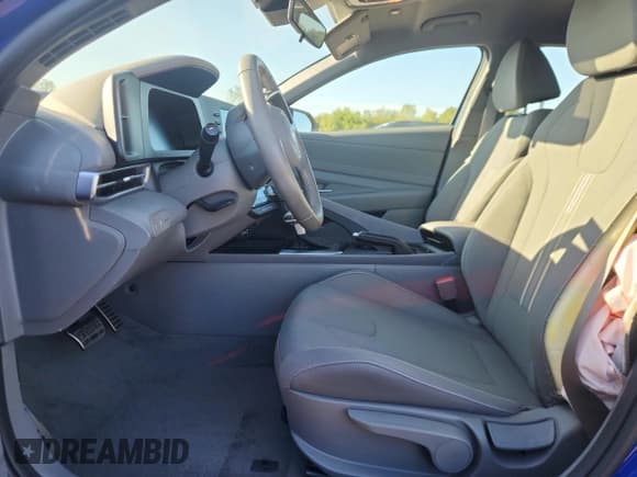 ✅ 2025 Hyundai Elantra SEL Sport • VIN: KMHLM4DGXSU974107 • Lot: 71013385. Listed on Copart with Not provided. Free auction sales archive from the USA and detailed vehicle history report at DreamBid. Image 7.