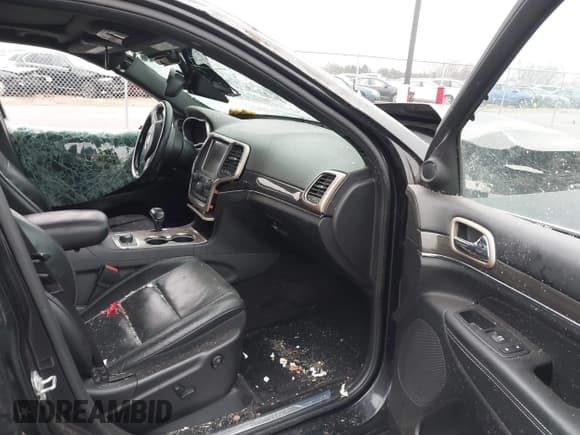 ✅ 2015 Jeep Grand Cherokee Overland • VIN: 1C4RJFCG3FC665854 • Lot: 41697999. Listed on IAAI with 206,618 mi. Free auction sales archive from the USA and detailed vehicle history report at DreamBid. Image 5.