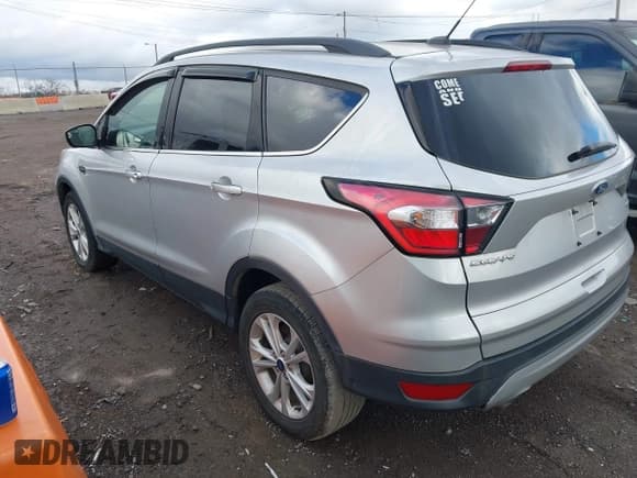 ✅ 2018 Ford Escape SE • VIN: 1FMCU9GDXJUB61928 • Лот: 43806248. Опубликован ранее на IAAI с пробегом 196 919 миль. Бесплатный доступ к архиву аукционных продаж из США и подробный отчёт об истории автомобиля на DreamBid. Изображение 3.