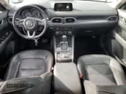 ✅ 2017 Mazda CX-5 Grand Touring • VIN: JM3KFBDL9H0220781 • Lot: 92483545. Wystawiony na Copart z przebiegiem 87 656 mil. Bezpłatny archiwum sprzedaży aukcyjnych z USA i szczegółowy raport historii pojazdu na DreamBid. Zdjęcie 8.