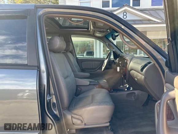 ✅ 2004 Toyota Tundra Limited • VIN: 5TBDT481X4S443698 • Лот: 43472289. Опубликован ранее на IAAI с пробегом 178 057 миль. Бесплатный доступ к архиву аукционных продаж из США и подробный отчёт об истории автомобиля на DreamBid. Изображение 5.