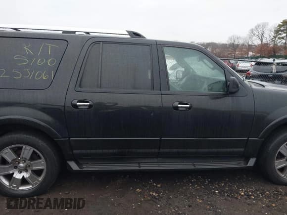 ✅ 2011 Ford Expedition Max Limited • VIN: 1FMJK2A53BEF16097 • Lot: 41462670. Listed on IAAI with Not provided. Free auction sales archive from the USA and detailed vehicle history report at DreamBid. Image 13.