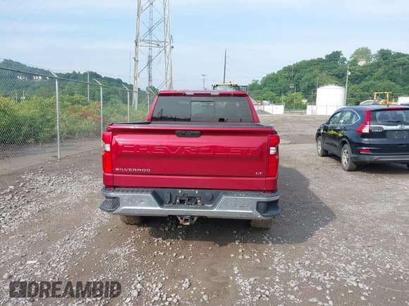 ✅ 2019 Chevrolet Silverado 1500 LT • VIN: 1GCUYDED5KZ358366 • Lot: 42456485. Wystawiony na IAAI z przebiegiem 87 178 mil. Bezpłatny archiwum sprzedaży aukcyjnych z USA i szczegółowy raport historii pojazdu na DreamBid. Zdjęcie 16.