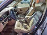 ✅ 1998 Volvo S70 • VIN: YV1LS5587W1489643 • Лот: 92950075. Опубликован ранее на Copart с пробегом Не указан. Бесплатный доступ к архиву аукционных продаж из США и подробный отчёт об истории автомобиля на DreamBid. Изображение 7.