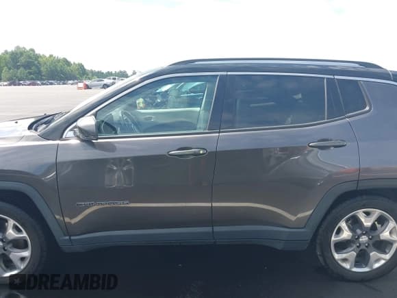 ✅ 2020 Jeep Compass Limited • VIN: 3C4NJCCB4LT198607 • Lot: 42903408. Listed on IAAI with 110,076 mi. Free auction sales archive from the USA and detailed vehicle history report at DreamBid. Image 14.