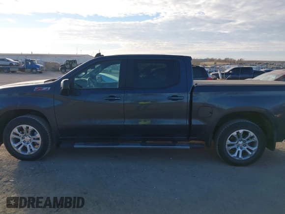 ✅ 2021 Chevrolet Silverado 1500 RST • VIN: 1GCUYEEL6MZ241539 • Lot: 40973115. Listed on IAAI with 58,407 mi. Free auction sales archive from the USA and detailed vehicle history report at DreamBid. Image 14.