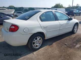 2004 Dodge Neon SXT z VIN 1B3ES56C44D574762, wystawiony jako IAAI lot #42724046 z przebiegiem Nie podano mil oraz . Historia ofert i sprzedaży dostępna na DreamBid. Obrazek 4.