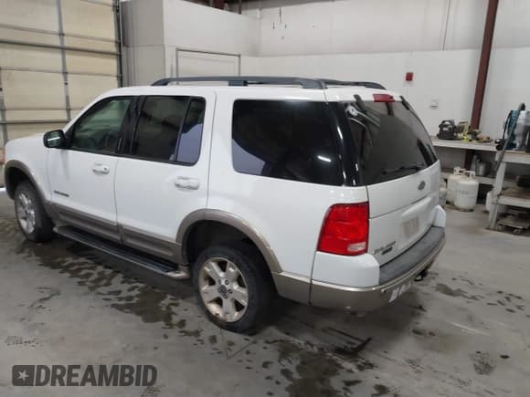 ✅ 2004 Ford Explorer Eddie Bauer • VIN: 1FMZU74K84UB97753 • Lot: 40861041. Listed on IAAI with 110,304 mi. Free auction sales archive from the USA and detailed vehicle history report at DreamBid. Image 3.