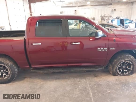 ✅ 2017 Ram 1500 SLT • VIN: 1C6RR7LT9HS814196 • Lot: 43276884. Wystawiony na IAAI z przebiegiem 174 053 mil. Bezpłatny archiwum sprzedaży aukcyjnych z USA i szczegółowy raport historii pojazdu na DreamBid. Zdjęcie 13.