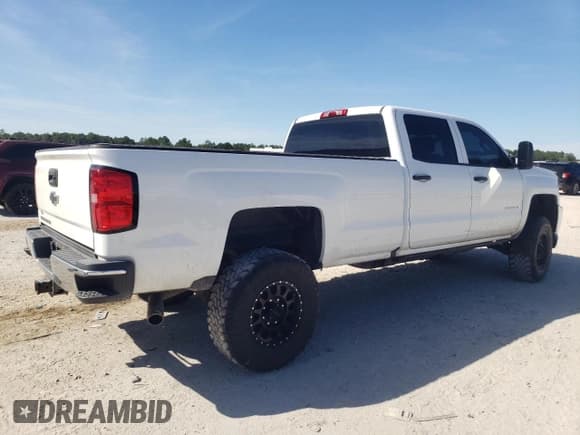 ✅ 2019 Chevrolet Silverado 2500HD Work Truck • VIN: 1GC1CREG7KF107794 • Lot: 82717795. Listed on Copart with 109,420 mi. Free auction sales archive from the USA and detailed vehicle history report at DreamBid. Image 3.