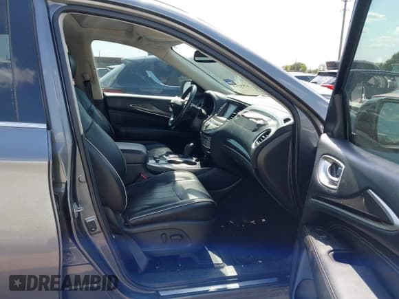 ✅ 2018 Infiniti QX60 • VIN: 5N1DL0MM9JC521168 • Lot: 42950918. Wystawiony na IAAI z przebiegiem 139 659 mil. Bezpłatny archiwum sprzedaży aukcyjnych z USA i szczegółowy raport historii pojazdu na DreamBid. Zdjęcie 5.