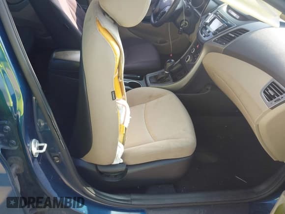 ✅ 2015 Hyundai Elantra SE • VIN: KMHDH4AE6FU451765 • Лот: 43515662. Опубликован ранее на IAAI с пробегом 204 890 миль. Бесплатный доступ к архиву аукционных продаж из США и подробный отчёт об истории автомобиля на DreamBid. Изображение 5.