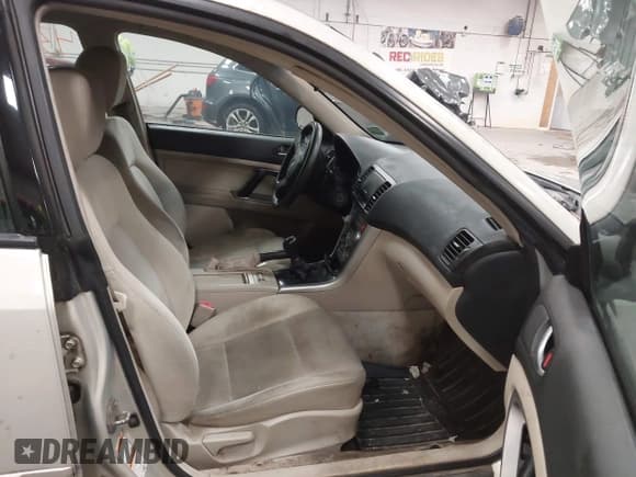 ✅ 2007 Subaru Legacy Outback Basic • VIN: 4S4BP61C176306756 • Lot: 43834863. Listed on IAAI with 207,715 mi. Free auction sales archive from the USA and detailed vehicle history report at DreamBid. Image 5.
