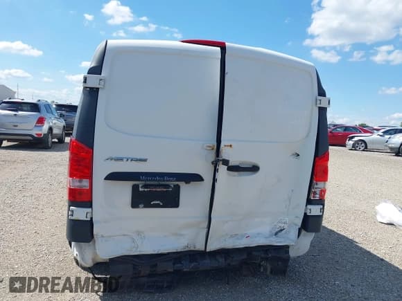 ✅ 2019 Mercedes-Benz Metris Cargo • VIN: WD3PG2EA5K3597066 • Lot: 43110741. Listed on IAAI with 91,430 mi. Free auction sales archive from the USA and detailed vehicle history report at DreamBid. Image 15.