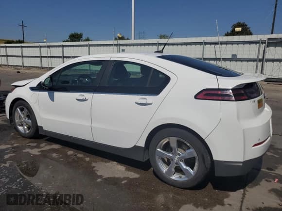 ✅ 2013 Chevrolet Volt • VIN: 1G1RD6E42DU103955 • Lot: 62952324. Wystawiony na Copart z przebiegiem 197 231 mil. Bezpłatny archiwum sprzedaży aukcyjnych z USA i szczegółowy raport historii pojazdu na DreamBid. Zdjęcie 2.