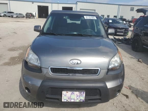 ✅ 2011 Kia Soul + • VIN: KNDJT2A23B7278005 • Lot: 81101805. Wystawiony na Copart z przebiegiem 140 229 mil. Bezpłatny archiwum sprzedaży aukcyjnych z USA i szczegółowy raport historii pojazdu na DreamBid. Zdjęcie 5.