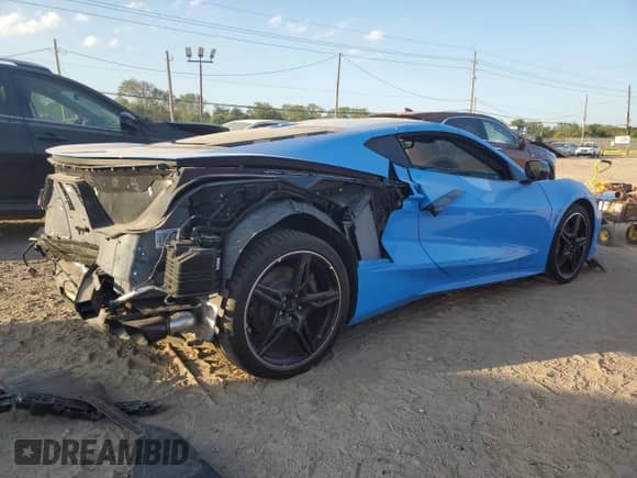 2024 Chevrolet Corvette 3LT с VIN 1G1YC2D44R5125594, выставлен на аукционе Copart как лот 71831804 с пробегом 975 миль миль и Списание • Salvage title. История ставок и продаж доступна на DreamBid. Изображение 3.