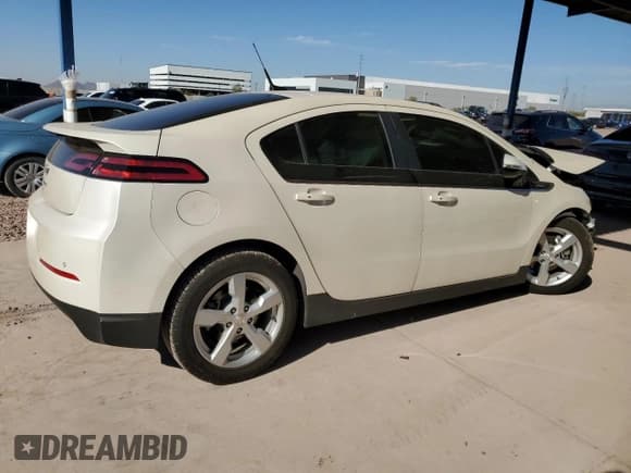 ✅ 2013 Chevrolet Volt • VIN: 1G1RD6E45DU115016 • Lot: 80264944. Wystawiony na Copart z przebiegiem 112 506 mil. Bezpłatny archiwum sprzedaży aukcyjnych z USA i szczegółowy raport historii pojazdu na DreamBid. Zdjęcie 3.