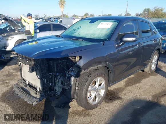 ✅ 2024 Honda HR-V LX • VIN: 3CZRZ1H32RM731258 • Lot: 43654496. Listed on IAAI with 24,752 mi. Free auction sales archive from the USA and detailed vehicle history report at DreamBid. Image 2.