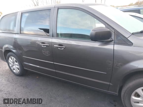 ✅ 2016 Dodge Grand Caravan SE • VIN: 2C4RDGBG5GR279170 • Lot: 43570250. Wystawiony na IAAI z przebiegiem 192 537 mil. Bezpłatny archiwum sprzedaży aukcyjnych z USA i szczegółowy raport historii pojazdu na DreamBid. Zdjęcie 14.