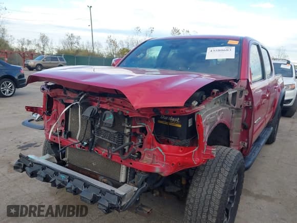 ✅ 2018 Toyota Tacoma SR • VIN: 3TMCZ5AN1JM186690 • Лот: 43580683. Опубликован ранее на IAAI с пробегом 124 760 миль. Бесплатный доступ к архиву аукционных продаж из США и подробный отчёт об истории автомобиля на DreamBid. Изображение 6.