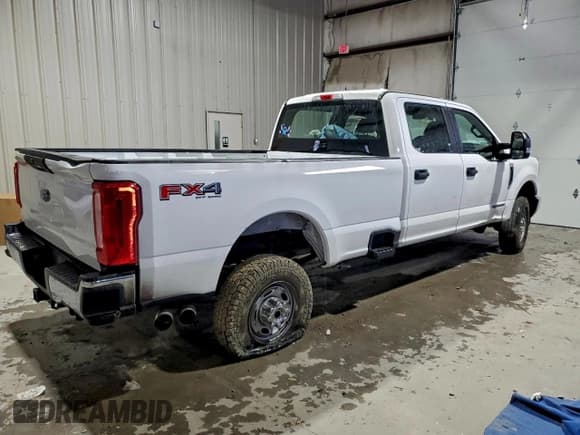 ✅ 2019 Ford F-350 XL • VIN: 1FT8W3BT6KED25641 • Лот: 94131175. Опубликован ранее на Copart с пробегом 354 608 миль. Бесплатный доступ к архиву аукционных продаж из США и подробный отчёт об истории автомобиля на DreamBid. Изображение 3.