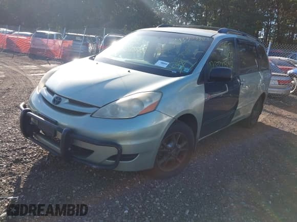 ✅ 2006 Toyota Sienna LE • VIN: 5TDBA23C16S071835 • Lot: 43353389. Listed on IAAI with Not provided. Free auction sales archive from the USA and detailed vehicle history report at DreamBid. Image 2.