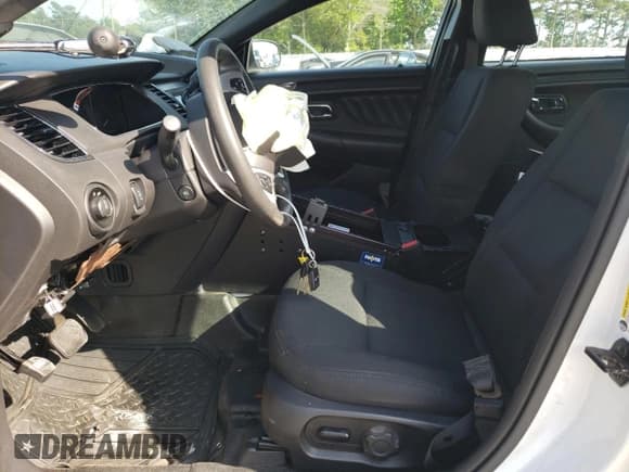 ✅ 2019 Ford Police Interceptor • VIN: 1FAHP2MK1KG113526 • Lot: 53779674. Wystawiony na Copart z przebiegiem 56 303 mil. Bezpłatny archiwum sprzedaży aukcyjnych z USA i szczegółowy raport historii pojazdu na DreamBid. Zdjęcie 7.