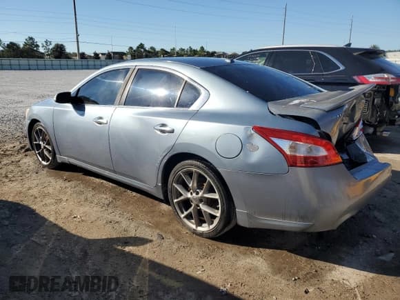 ✅ 2011 Nissan Maxima S • VIN: 1N4AA5AP4BC867693 • Lot: 91122685. Listed on Copart with 185,939 mi. Free auction sales archive from the USA and detailed vehicle history report at DreamBid. Image 2.