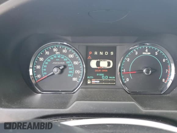 ✅ 2015 Jaguar XF Supercharged • VIN: SAJWA0HP1FMU61753 • Lot: 76963114. Listed on Copart with 61,996 mi. Free auction sales archive from the USA and detailed vehicle history report at DreamBid. Image 9.