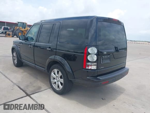 ✅ 2014 Land Rover LR4 HSE • VIN: SALAG2V60EA718473 • Lot: 42421231. Listed on IAAI with 111,472 mi. Free auction sales archive from the USA and detailed vehicle history report at DreamBid. Image 3.